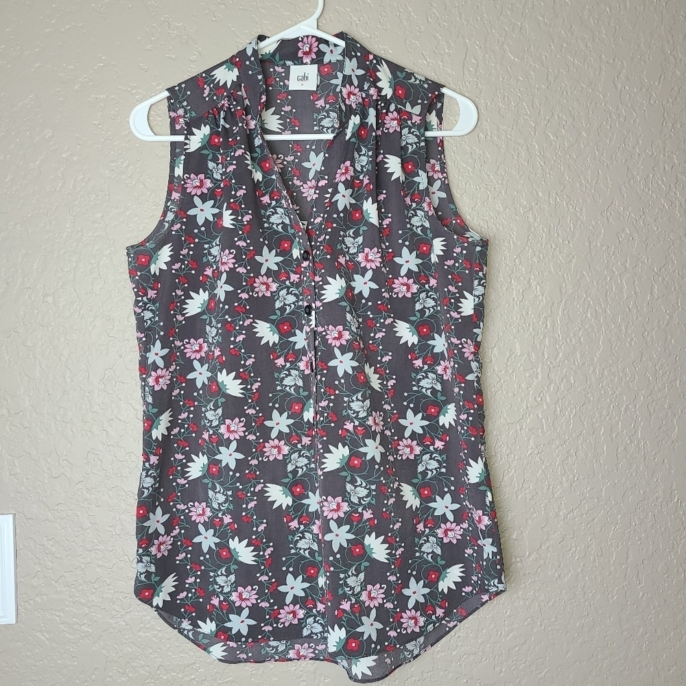 Cabi Sleeveless floral button down